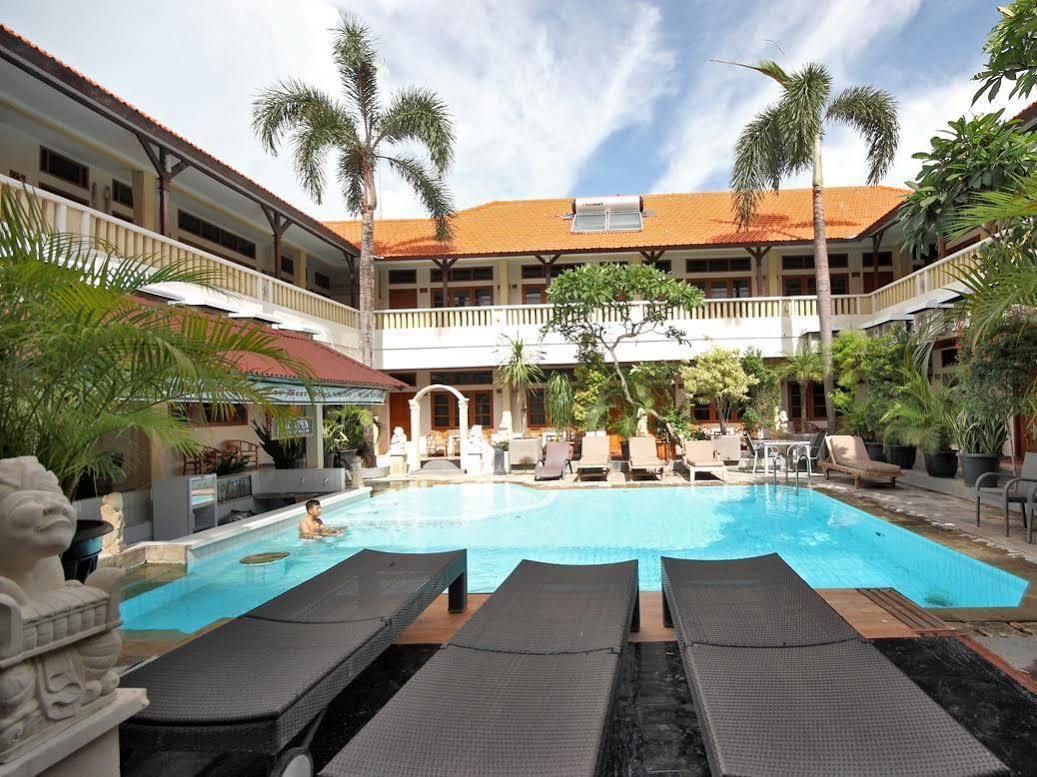 Rosani Hotel Kuta Lombok Exterior foto