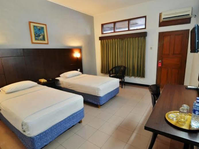 Rosani Hotel Kuta Lombok Exterior foto